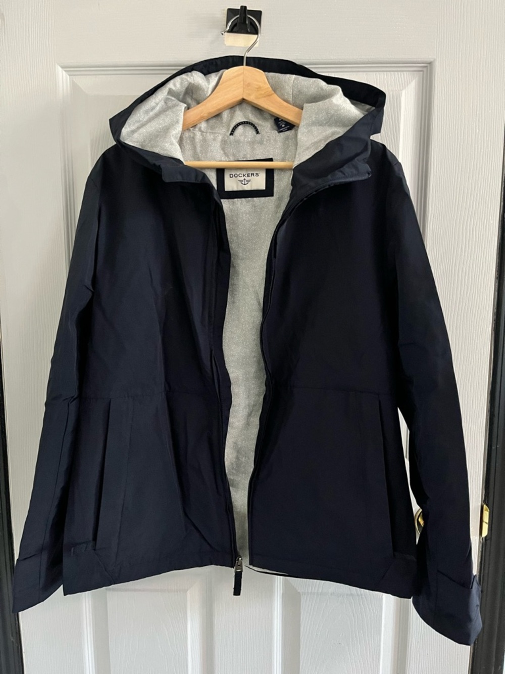 DOCKERS // Dark Navy Blue Hooded Nylon Jacket with Patterned Lining // Size M